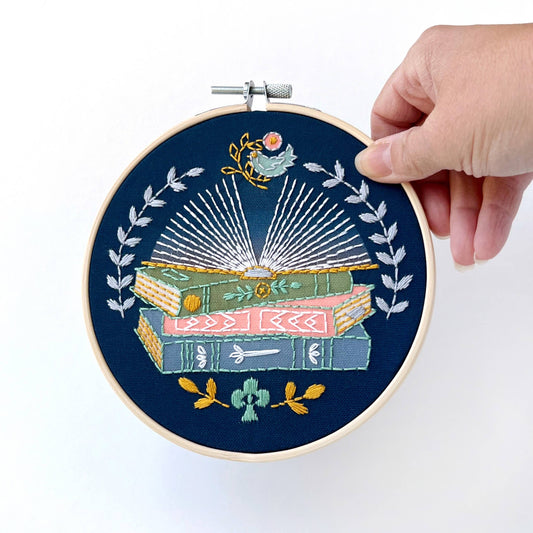 Reader Embroidery DIY Art Kit